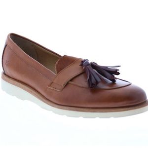 FRYE Tan Jade Tassel Slip On Loafers sz 9